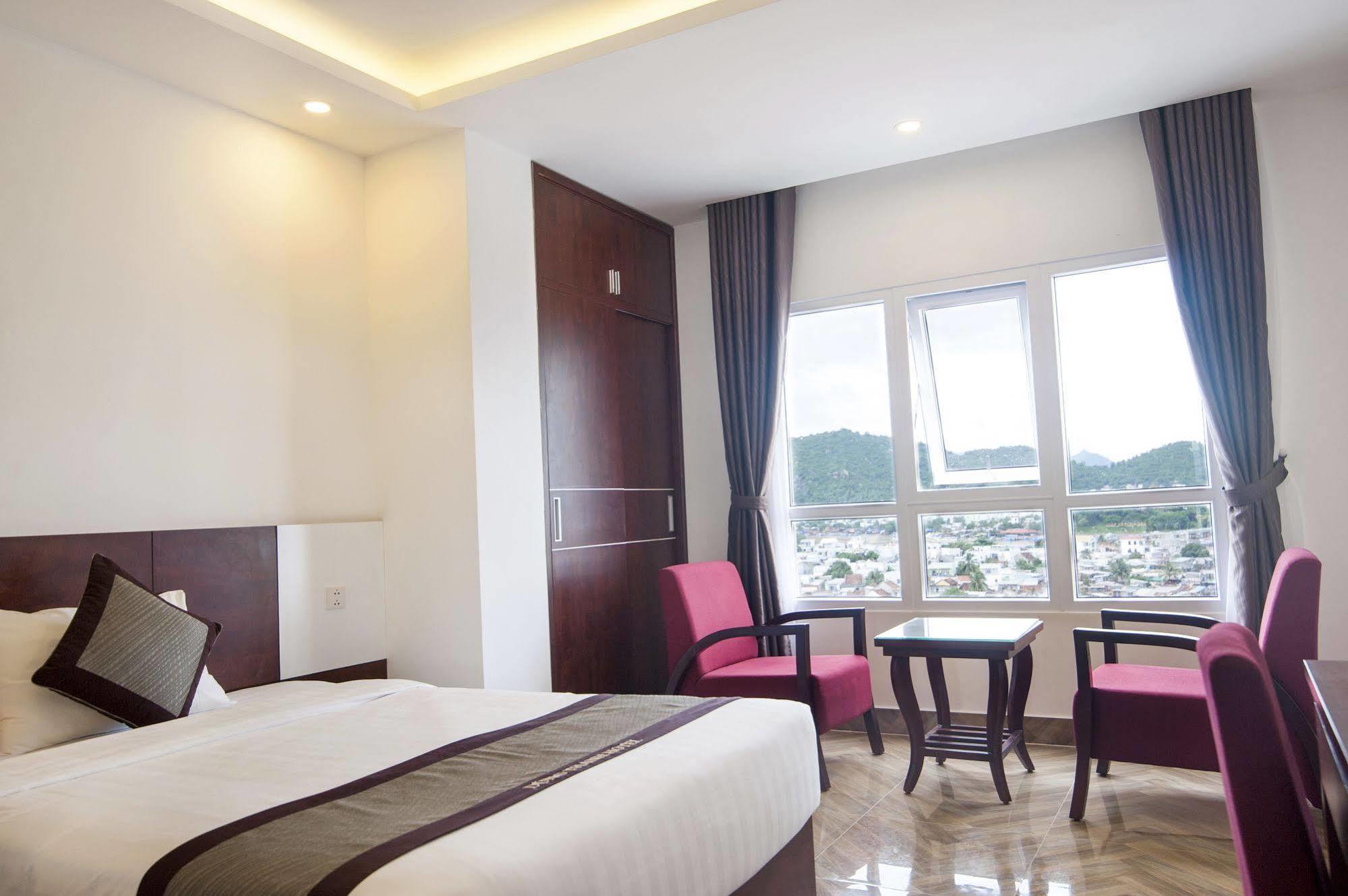 Gem Nha Trang Hotel Bagian luar foto